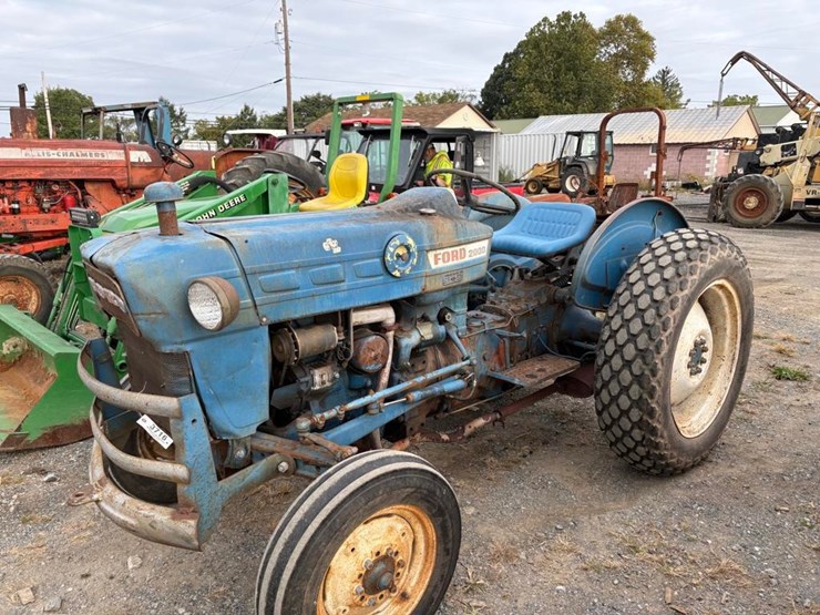 ford-2000-image-2