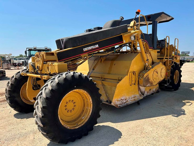 caterpillar-rm-300-image-5