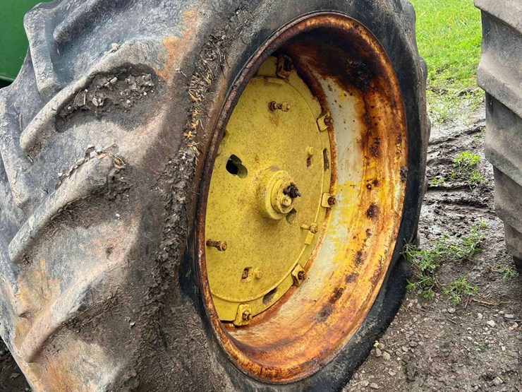 john-deere-80-image-16