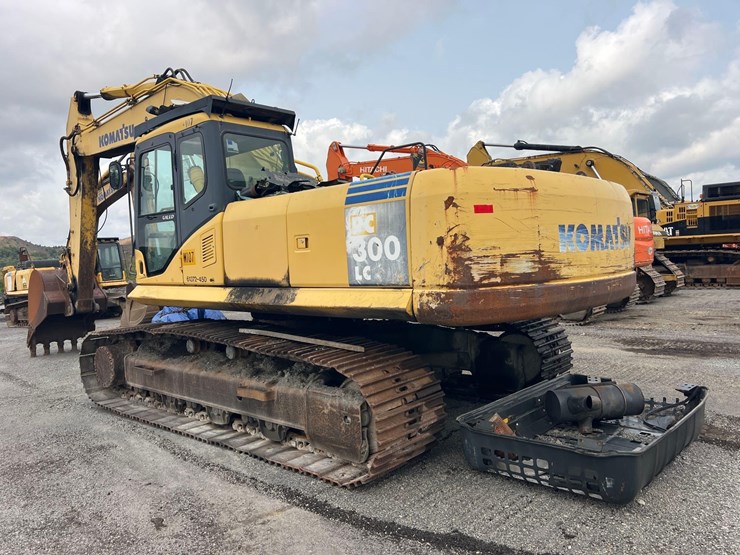 komatsu-pc300-lc-7e0-image-6