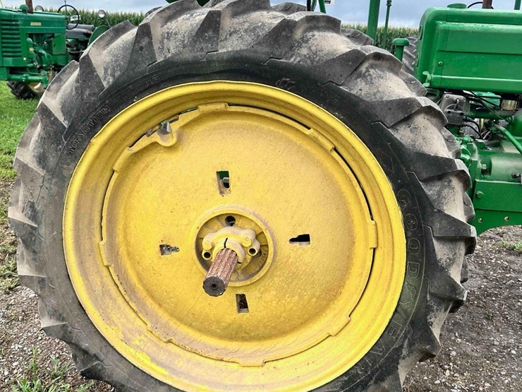 john-deere-b-image-7