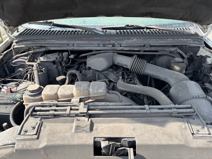 2002-ford-f350-image-18