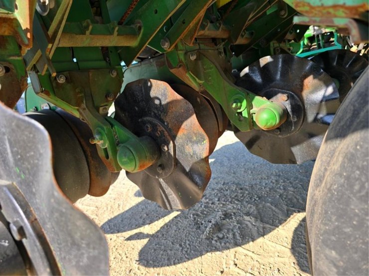 john-deere-1730-image-17