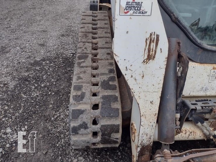 2020-bobcat-t595-image-35