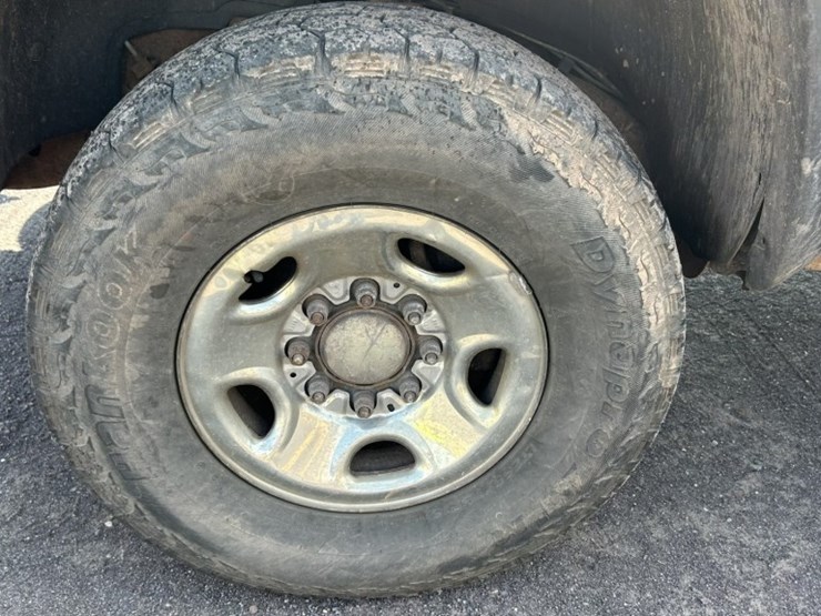 2003-chevrolet-2500hd-image-43
