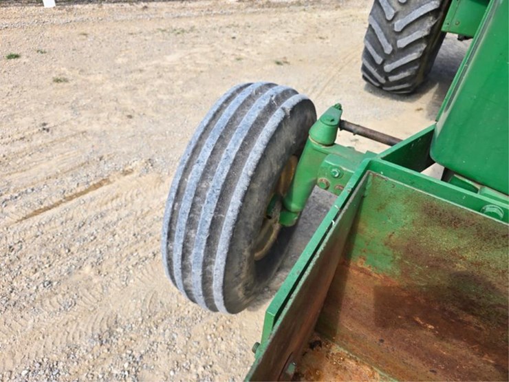 john-deere-4430-image-17