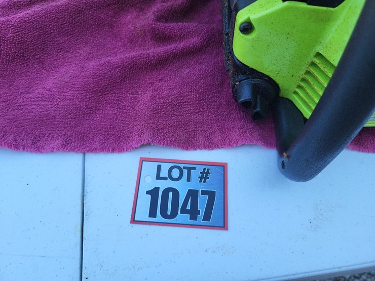 poulan-p3416-gas-chain-saw-w/case---tag-#1047-image-2