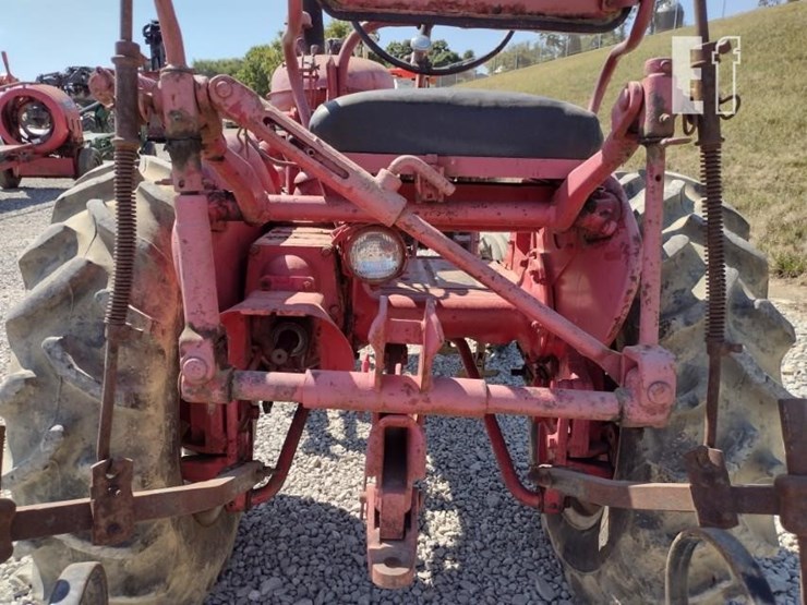 farmall-140-tractor-w/cultivators-5760-image-15