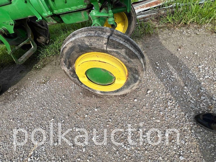 john-deere-m-image-3
