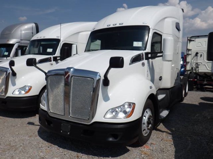 2021-kenworth-t680-image-1