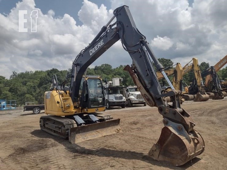 2019-deere-135g-image-52