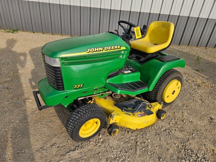 john-deere-325-image-1
