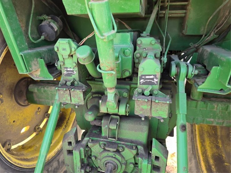 john-deere-4430-image-9