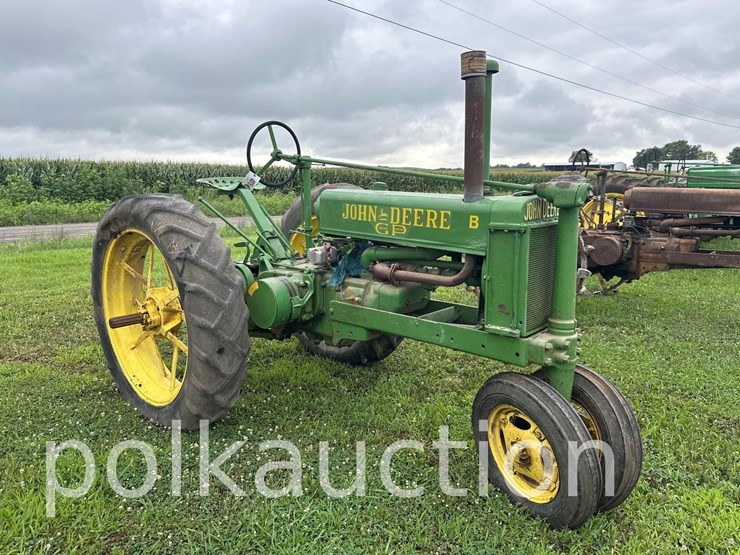 john-deere-b-image-14