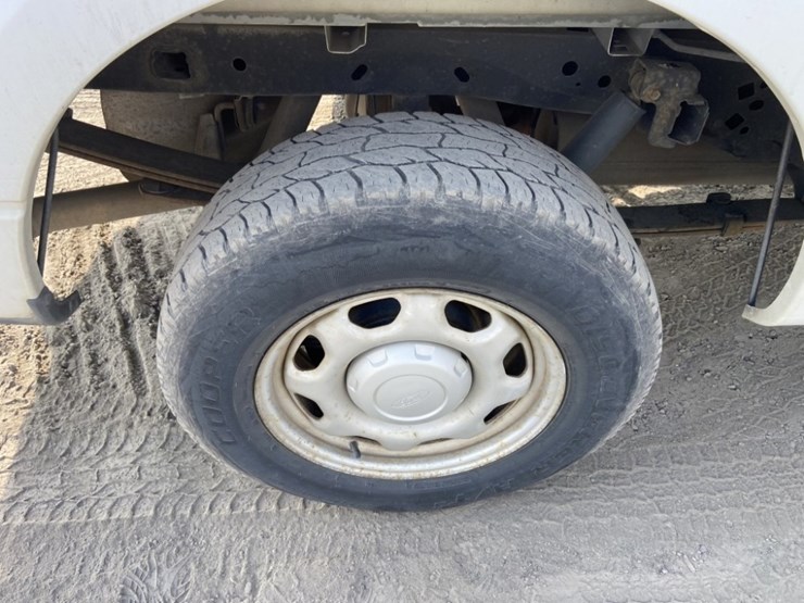 2011-ford-f150-xl-image-29