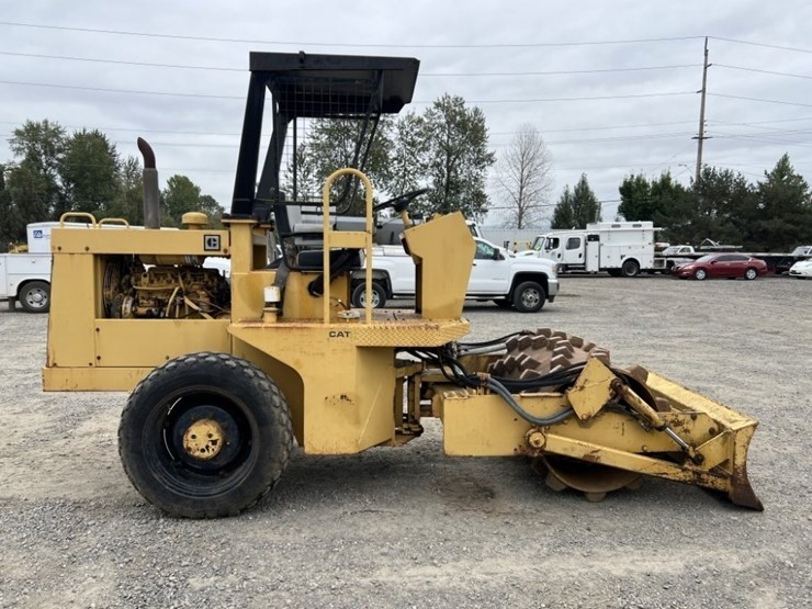 caterpillar-cp-323-image-3