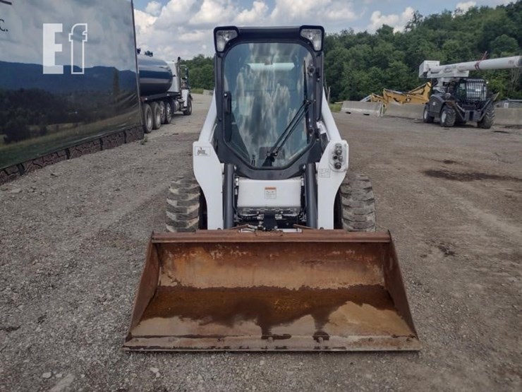 2022-bobcat-s740-image-2