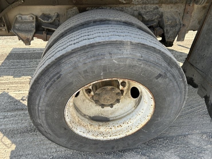 1992-ford-l8000-image-37