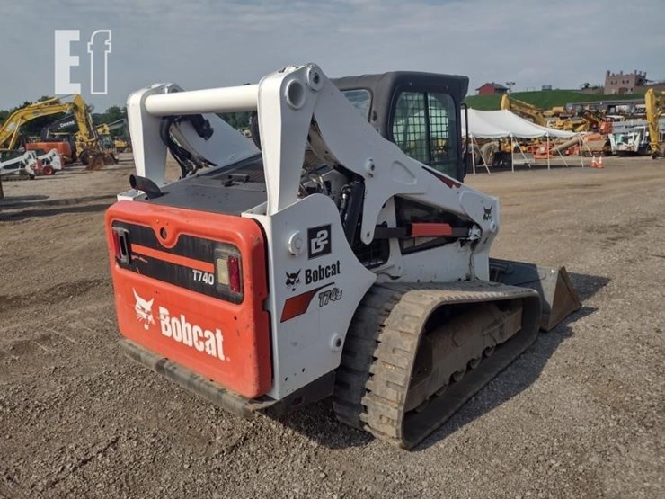 2019-bobcat-t740-image-42