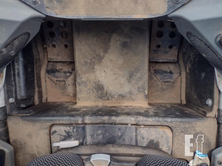 2022-bobcat-s740-image-14