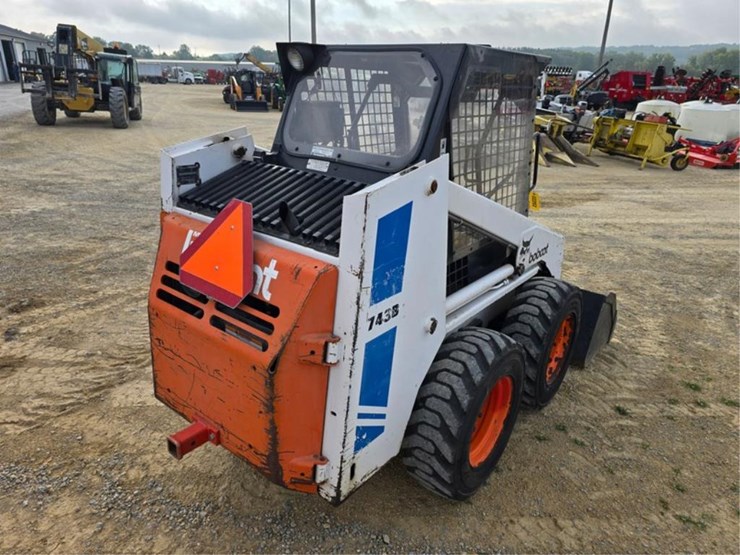 bobcat-743b-image-9