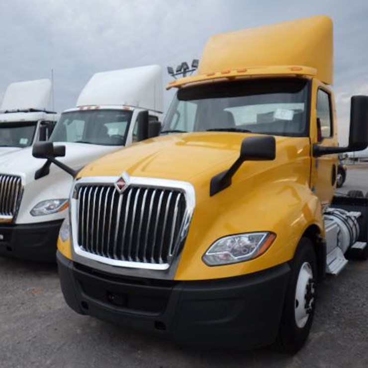 2019 INTERNATIONAL LT
