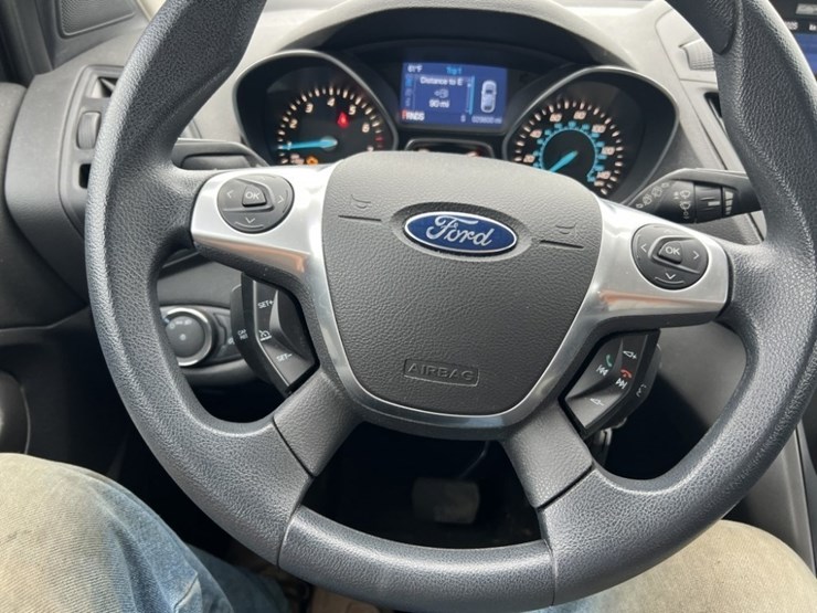 2014-ford-escape-image-28