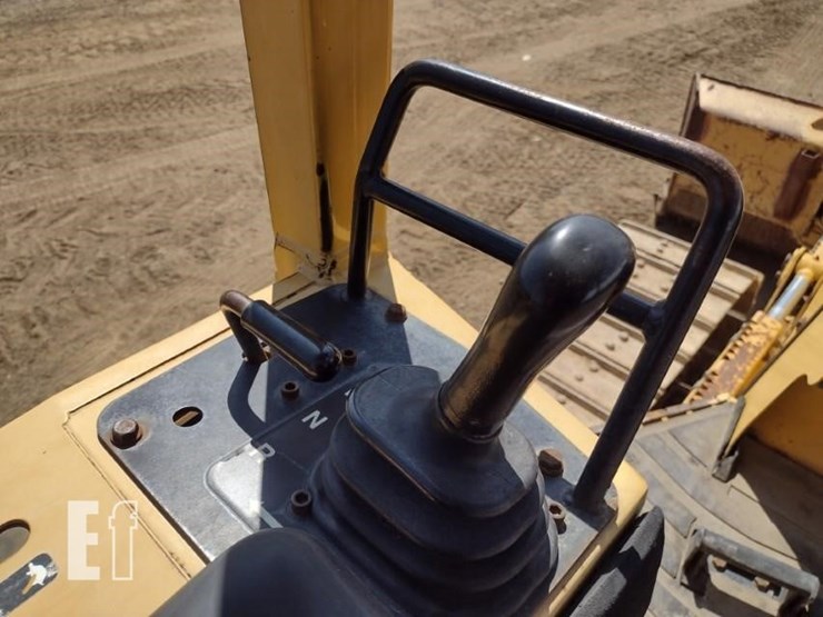 2000-deere-550h-lt-image-10