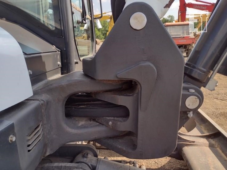 2018-bobcat-e85-image-23