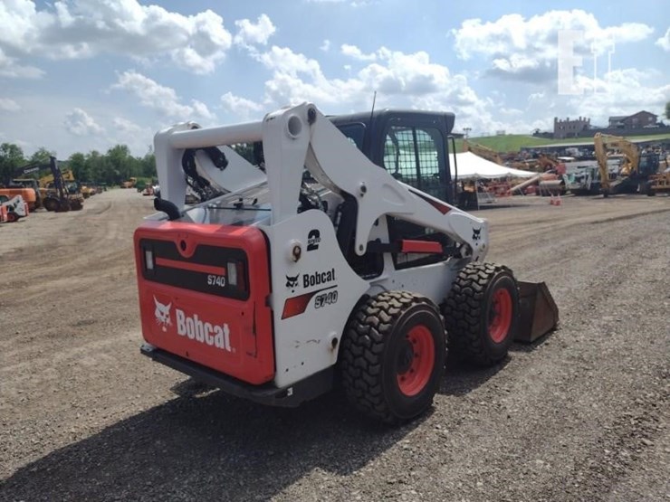 2022-bobcat-s740-image-29