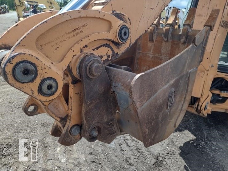 2012-case-580sn-wt-image-31