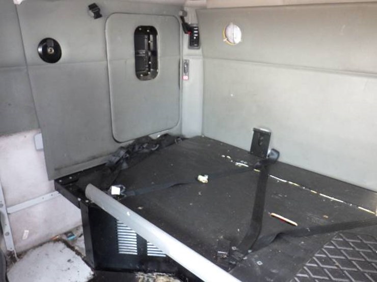 2021-kenworth-t680-image-10