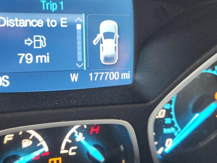 2014-ford-escape-image-37