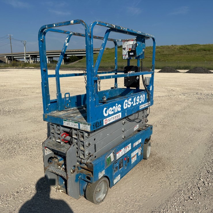 2018 GENIE GS1930