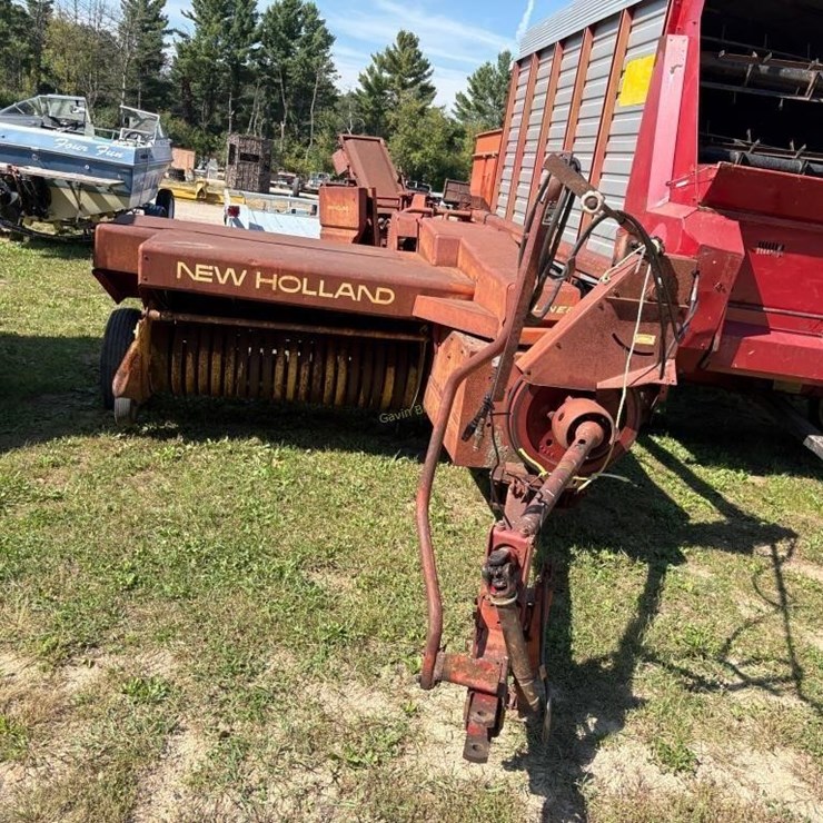 NEW HOLLAND 310