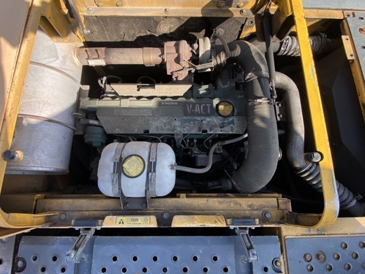 volvo-fc2421c-image-24