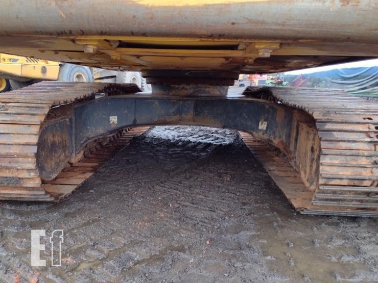 2017-komatsu-pc240-lc-11-image-43