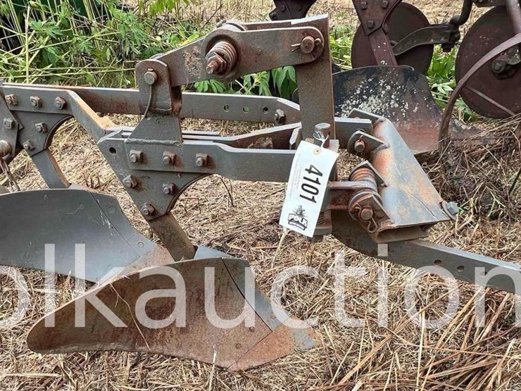 john-deere-mt-image-1