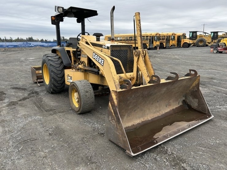 deere-210le-image-7
