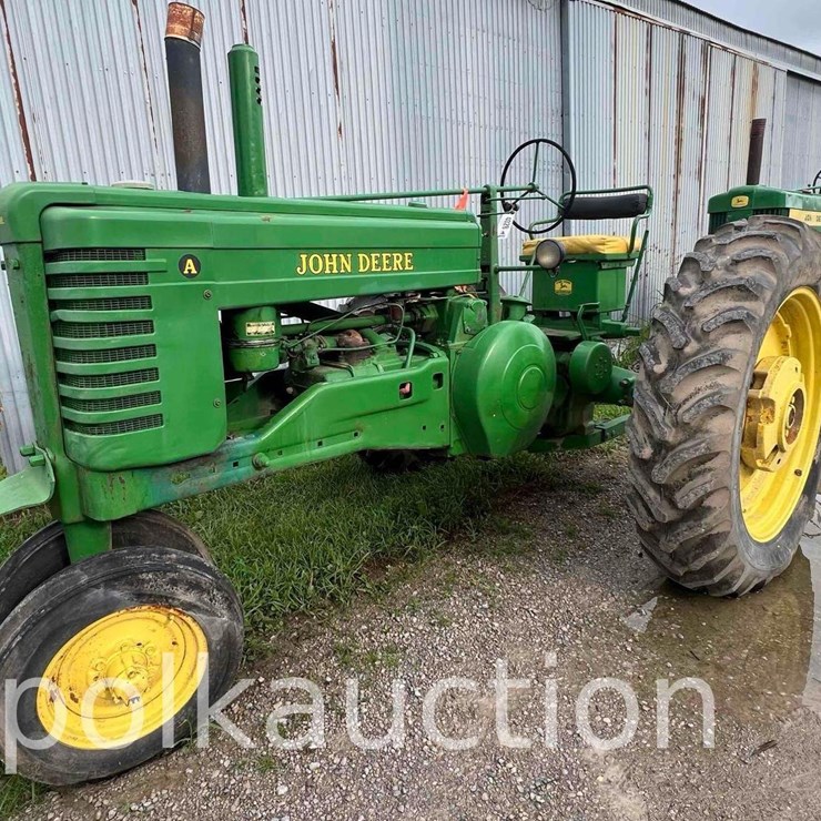JOHN DEERE A
