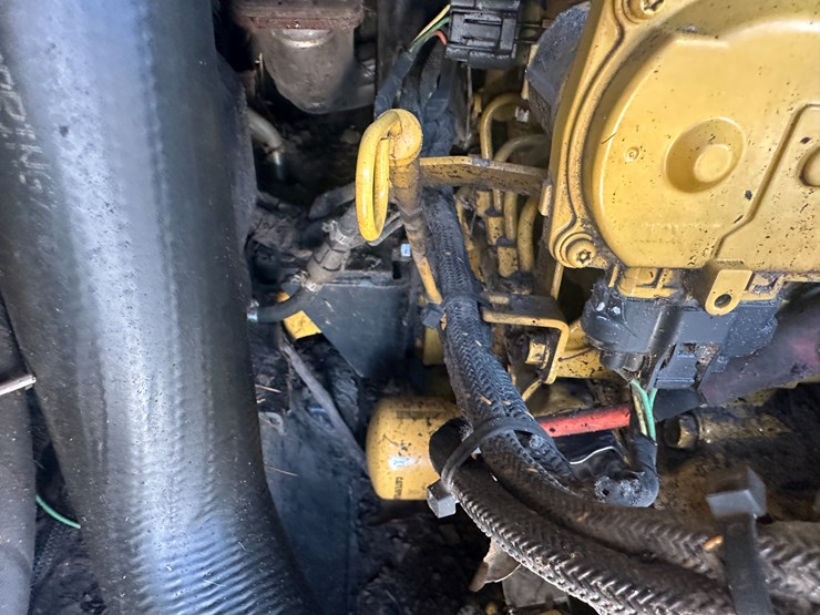 2018-caterpillar-299d2-xhp-image-47