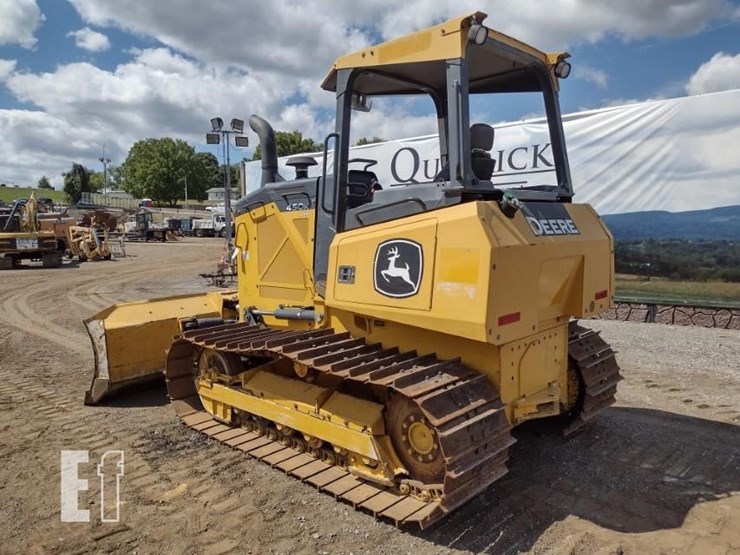 2022-deere-450k-image-45