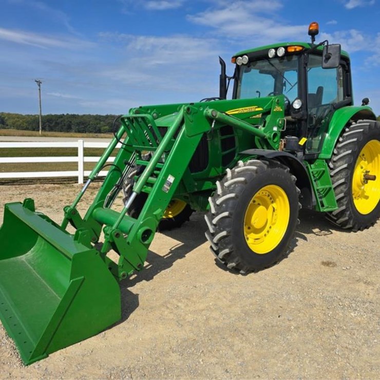 2011 JOHN DEERE 7330 PREMIUM
