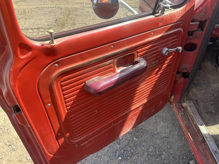 1968-ford-f350-image-34