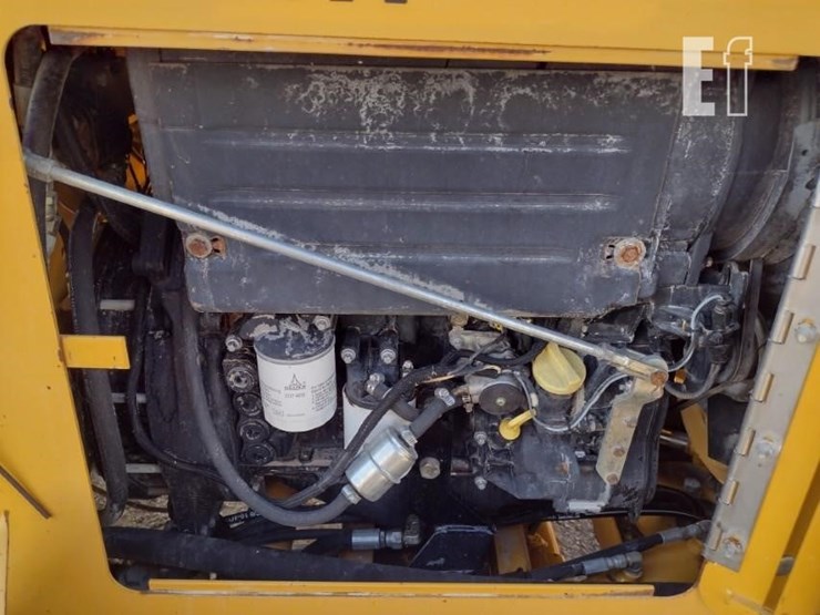 2005-vermeer-v4150a-image-27