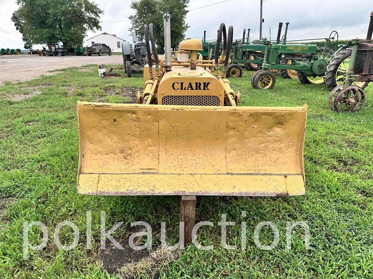 clark-air-borne-military-crawler-(no-tag)-image-3