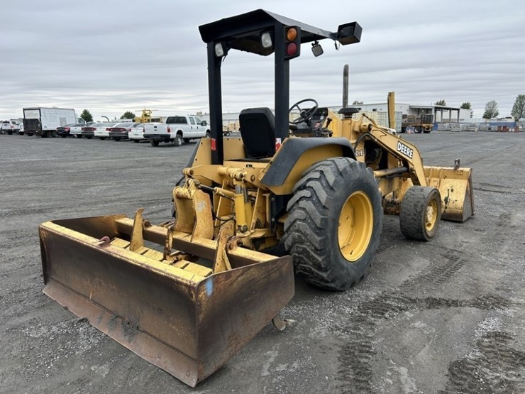 deere-210le-image-5
