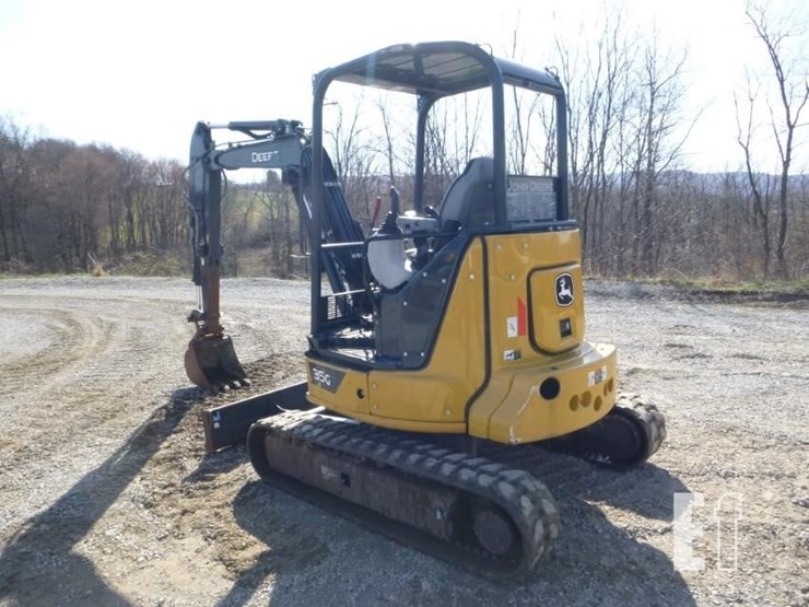 2022-deere-35g-image-50