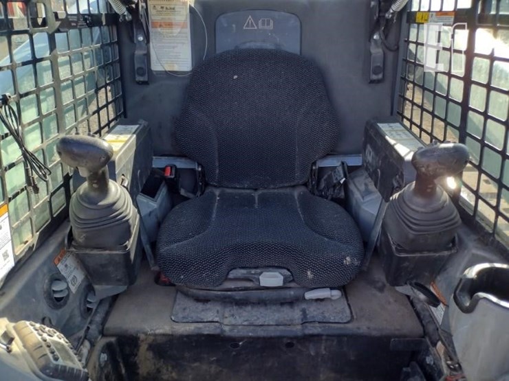 2022-bobcat-t870-image-13