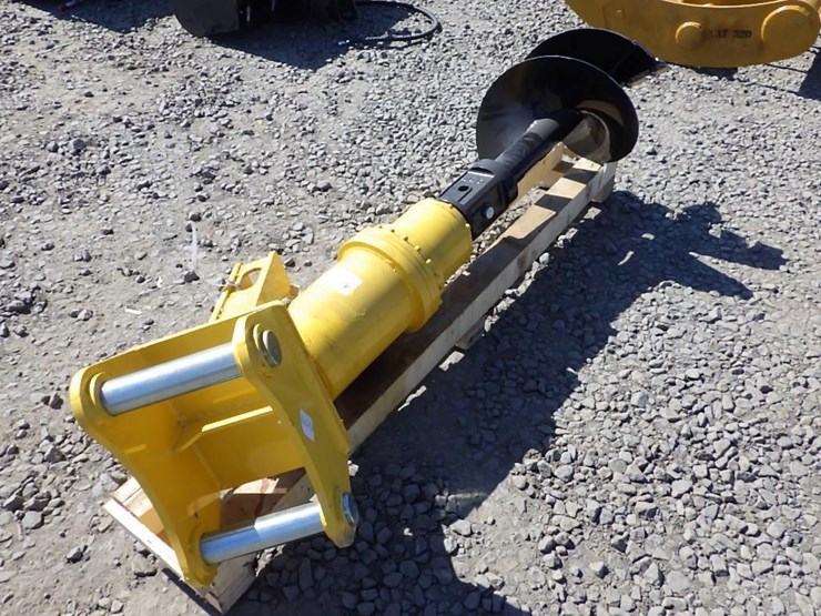 vicsec-cat-305-excavator-auger-image-3